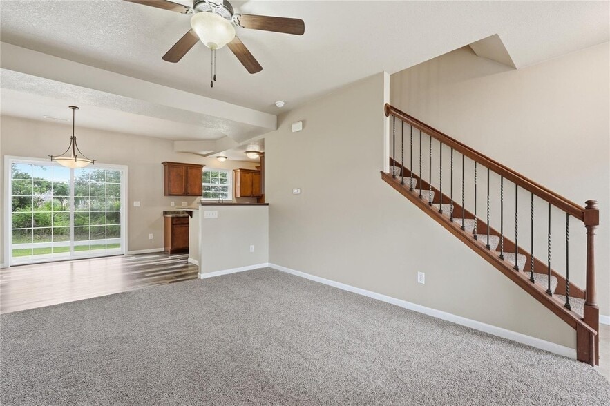 Building Photo - 1694 Burr Dr