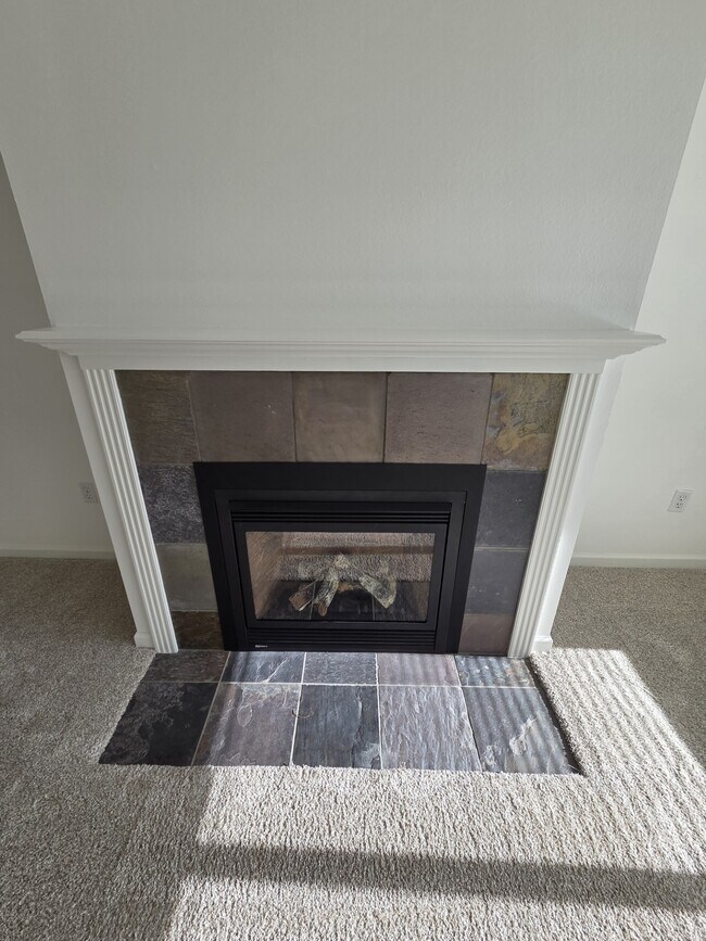 Building Photo - 6125 NE 175th St