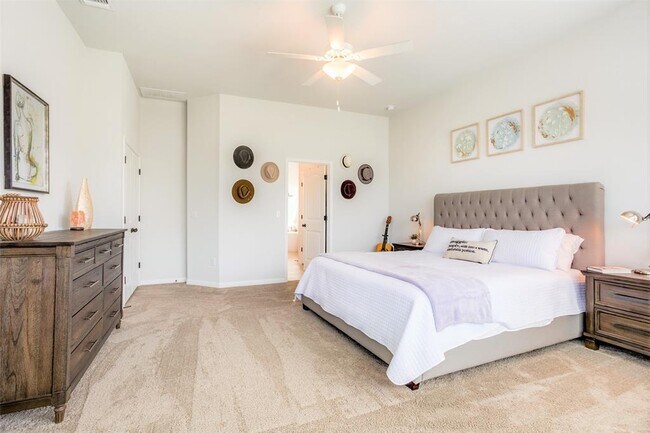 Building Photo - 8313 Silhouette St