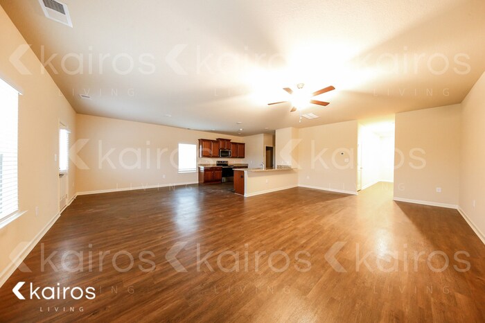 Building Photo - 1067 Pilgrim Ln