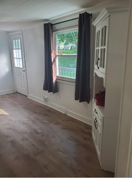 Building Photo - 914 Bayless St