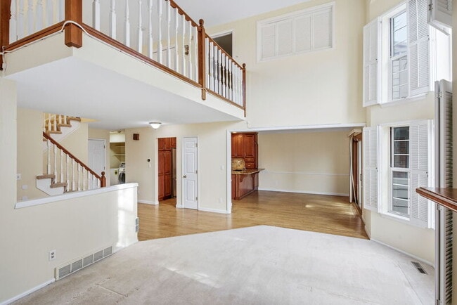 Building Photo - 6170 E Briarwood Cir