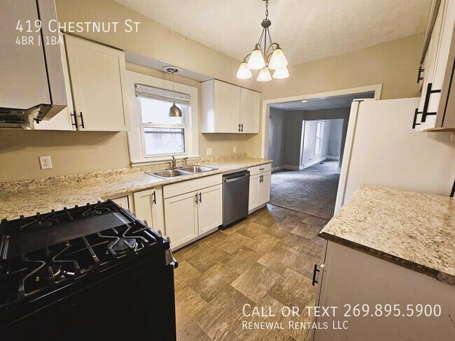 Building Photo - 419 Chestnut St