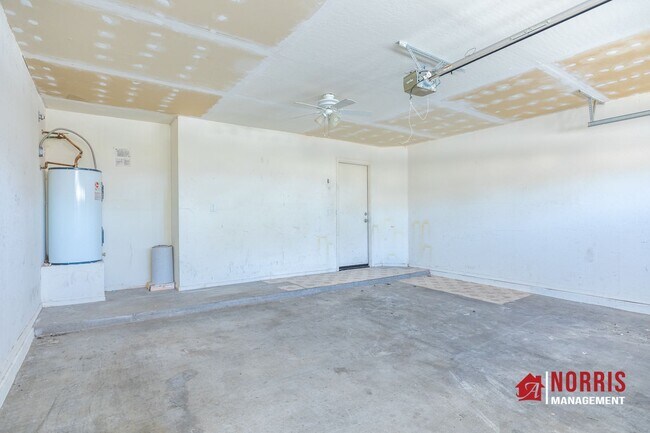 Building Photo - Spacious Home in Magic Ranch in Florence