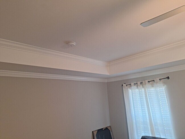 Building Photo - Beautiful Five Bedroom Home Located in Northeast Columbia!