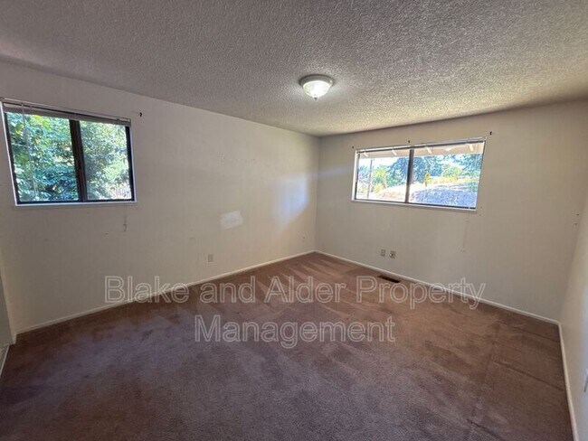 Building Photo - 17794 Webster Rd