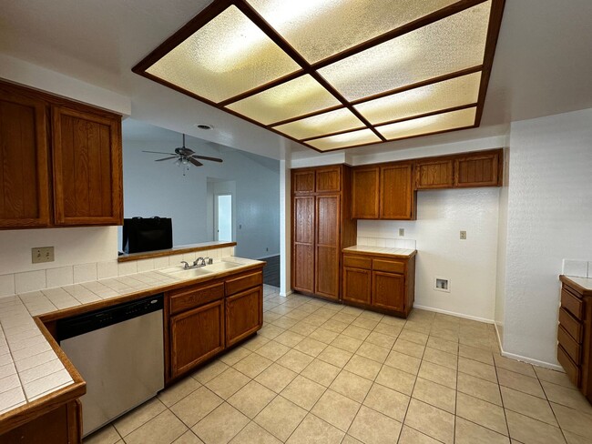 Building Photo - 3bd/2ba House - Bay Ave.