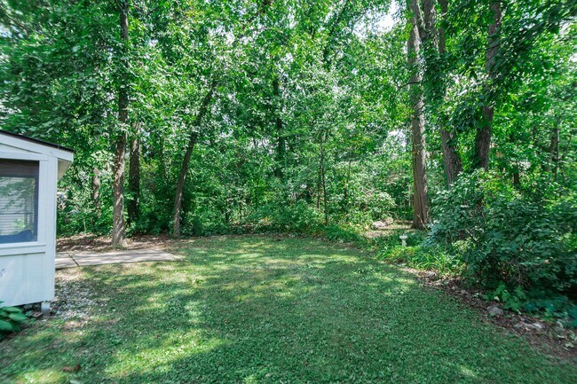 Building Photo - 3 bed 2 bath Home in Lakes of the Four Sea...