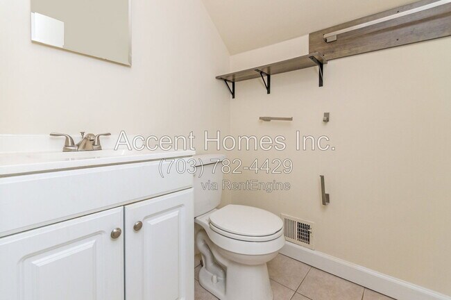 Building Photo - 5510 Trin St