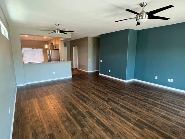 Building Photo - 16289 W Mountain Pass Dr