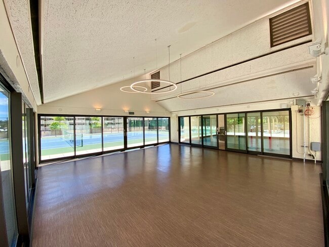 Building Photo - Mott Smith Laniloa #PH-3