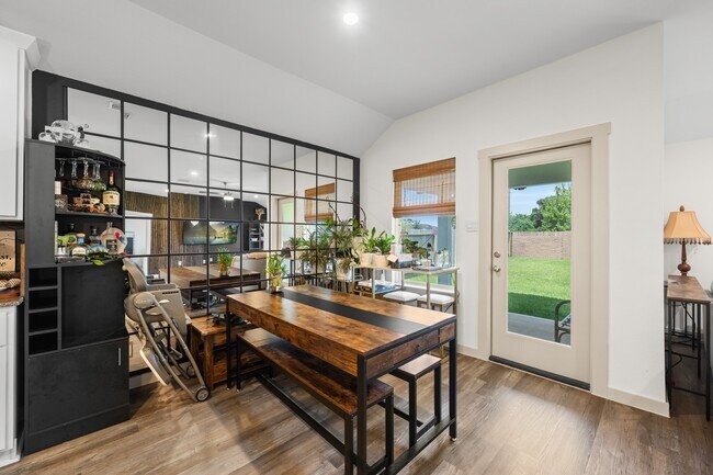 Building Photo - 1054 Great Barracuda Ln