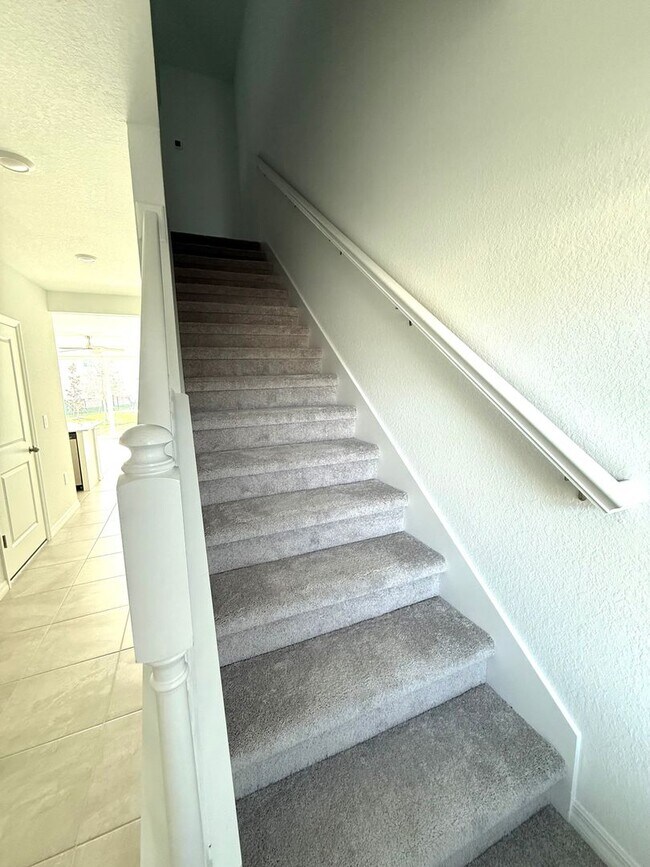 Building Photo - 3-Bed/ 2.5- Bath Modern Townhouse in Lakew...