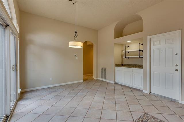 Building Photo - 9120 Cumberland Dr