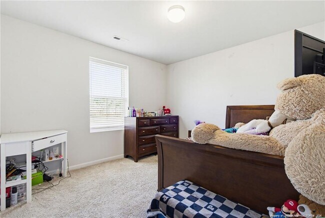 Building Photo - 913 Sapphire Stone Ln