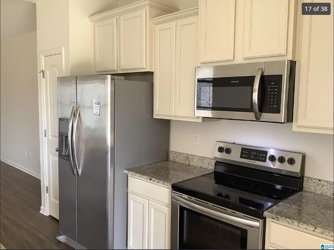 Building Photo - 516 Reading Ln