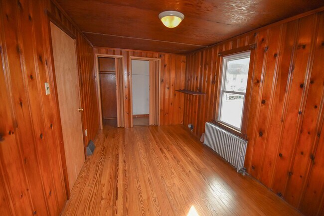 Building Photo - MT20