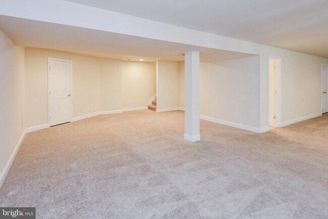 Building Photo - 13003 Belle Meade Trace