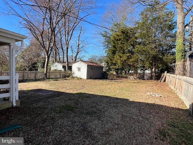 Building Photo - 1502 Greycourt Ave