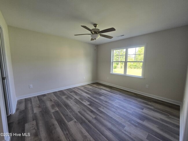 Building Photo - 408 Sam Millis Dr