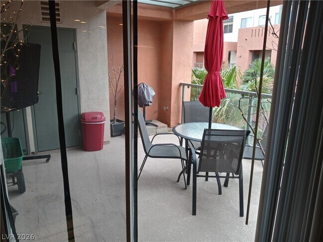 Building Photo - 31 E Agate Ave