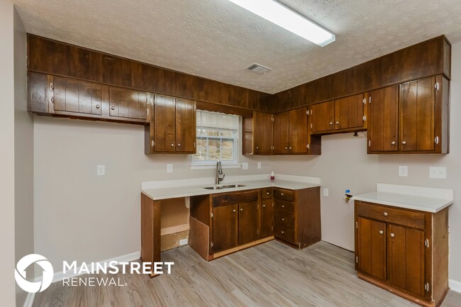 Building Photo - 4056 Chimney Ridge Way