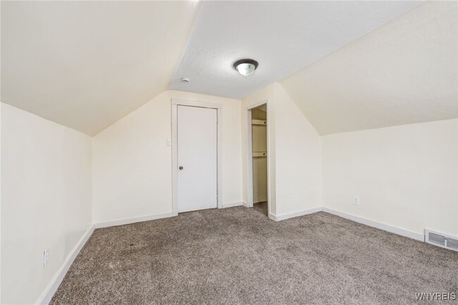 Building Photo - 321 Eggert Rd