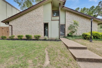 Building Photo - 1714 Timber Ridge Dr