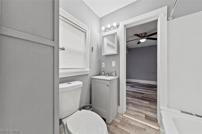 Building Photo - 3753 W 139th St