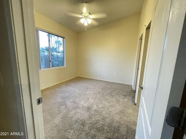 Building Photo - Gated, Resort Living, Club House, Fitness Center, Updated Unit!!!  2 bedroom, 2 bath split floor ...