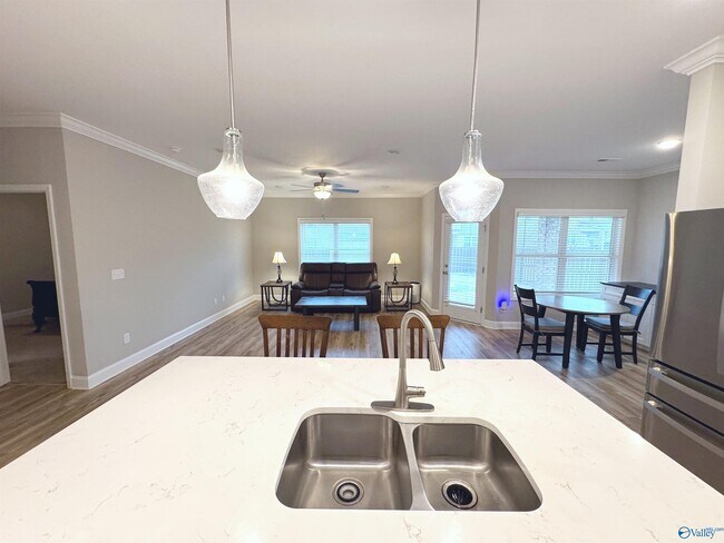Building Photo - 29419 Canoe Cir NW