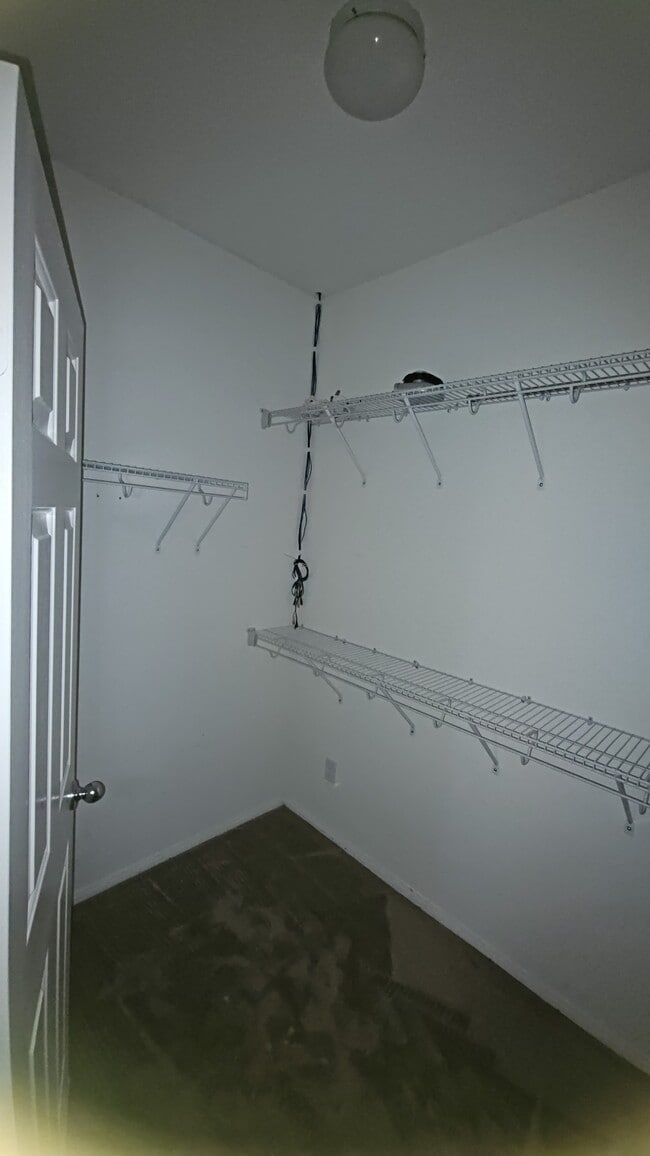 Building Photo - 5837 W Ave K-2