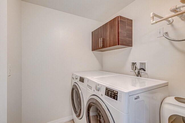 Building Photo - 4801 PGA Boulevard