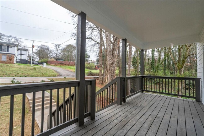 Building Photo - Brand New Construction in Near Downtown Athens