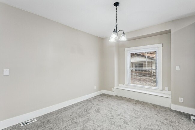 Building Photo - Beautifully Renovated 3 Bedroom, 2 Bath Home