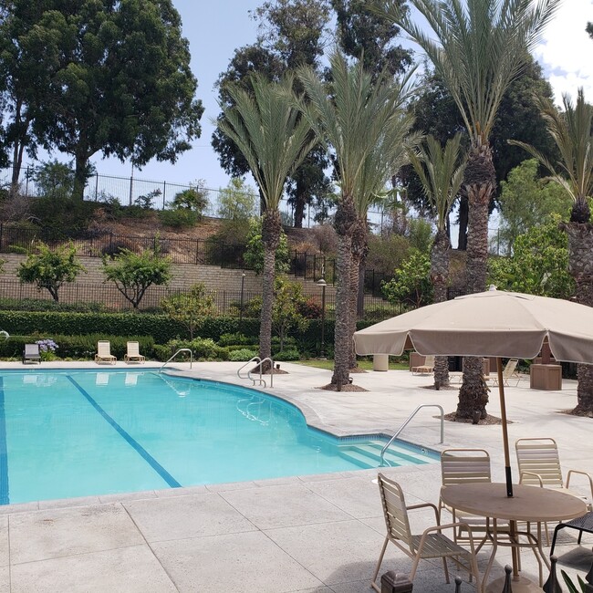 Building Photo - Welcome To Your New Home In Inglewood (Gat...