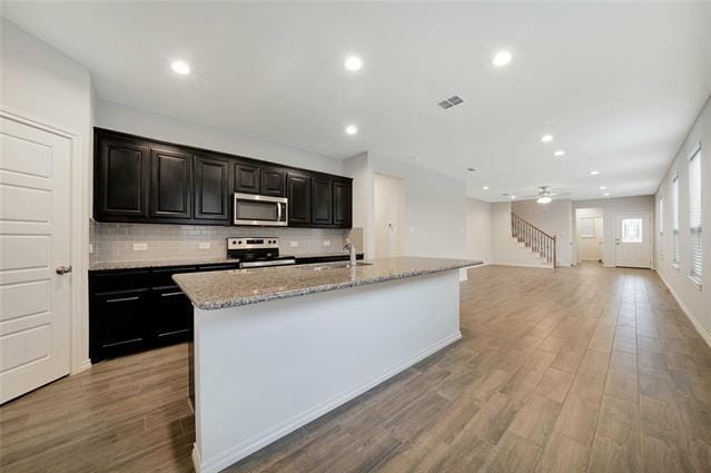 Building Photo - 1905 Winecup Dr