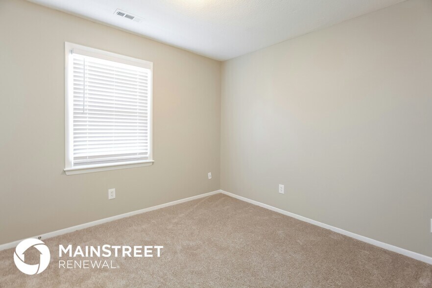 Building Photo - 5882 Millstone Ln