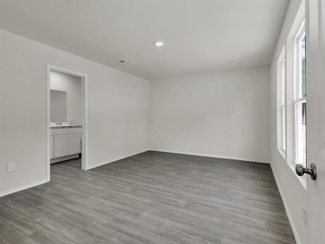 Building Photo - 115 Sienna Dr