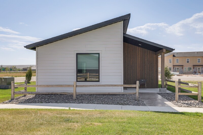 Building Photo - 1403 Windsor Dr