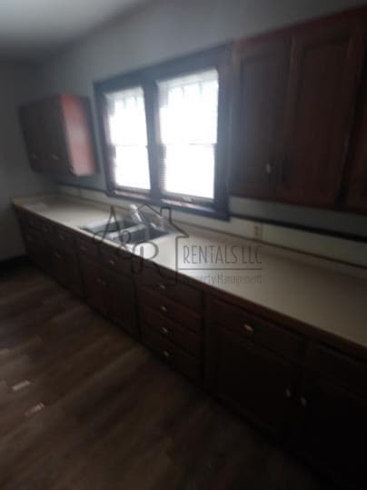 Building Photo - 1207 S Elm St