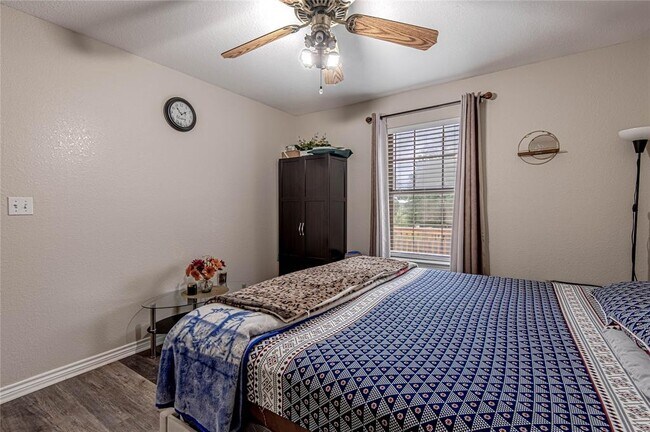 Building Photo - 110 Sendero Dr
