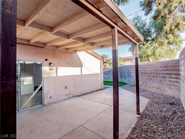 Building Photo - 4386 Caliente St