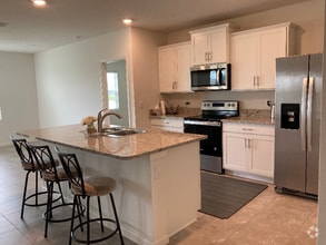 Building Photo - 10789 SW Cremona Way