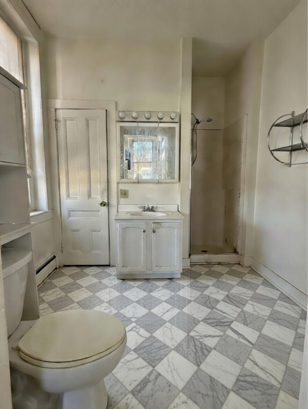 Building Photo - 72 3rd St