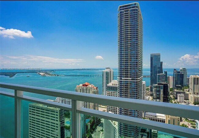 Primary Photo - 950 Brickell Bay Dr