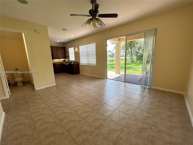 Building Photo - 7828 Parsons Pine Dr