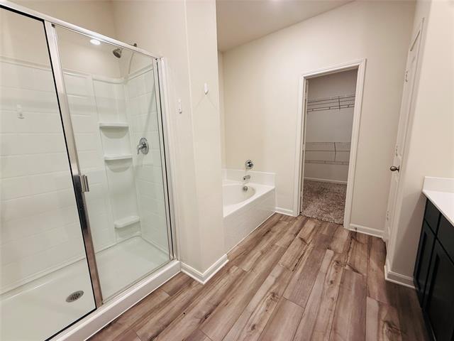 Building Photo - 636 Aqueduct Dr