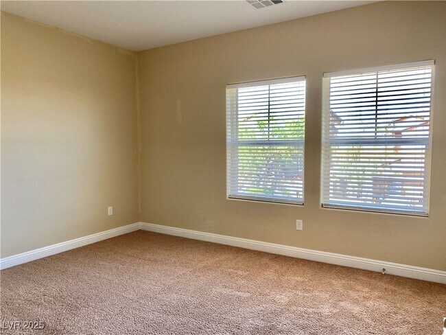 Building Photo - 5787 Mesa Mountain Dr