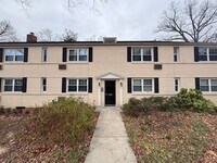 Building Photo - Fully Furnished 2 Bed 2 Bath Condo In Serene Arlington Oaks